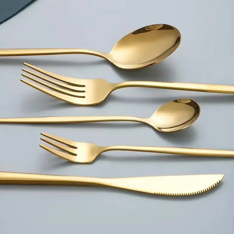 Stainless Steel Gold Cutlery Set, 30pcs/set Cutlery Service Kits Mirror-Polished Flatware Service for 6, Includes Dinner Knives, Dinner Spoons, Dinner Forks, Teaspoons and Tea Forks, Durable and Dishwasher Safe, Gold Dinnerware Sets
